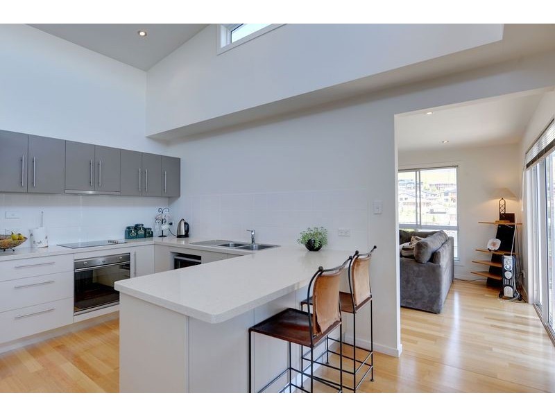 1/10 Baltonsborough Road, Austins Ferry TAS 7011