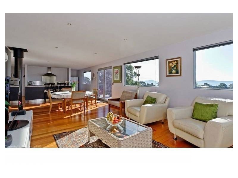 91 Hillcrest Road, Tolmans Hill TAS 7007