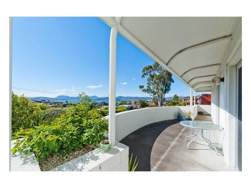 510 Churchill Avenue, Sandy Bay TAS 7005