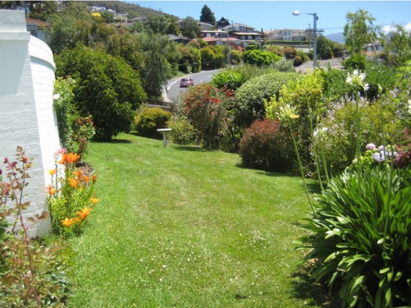 510 Churchill Avenue, Sandy Bay TAS 7005