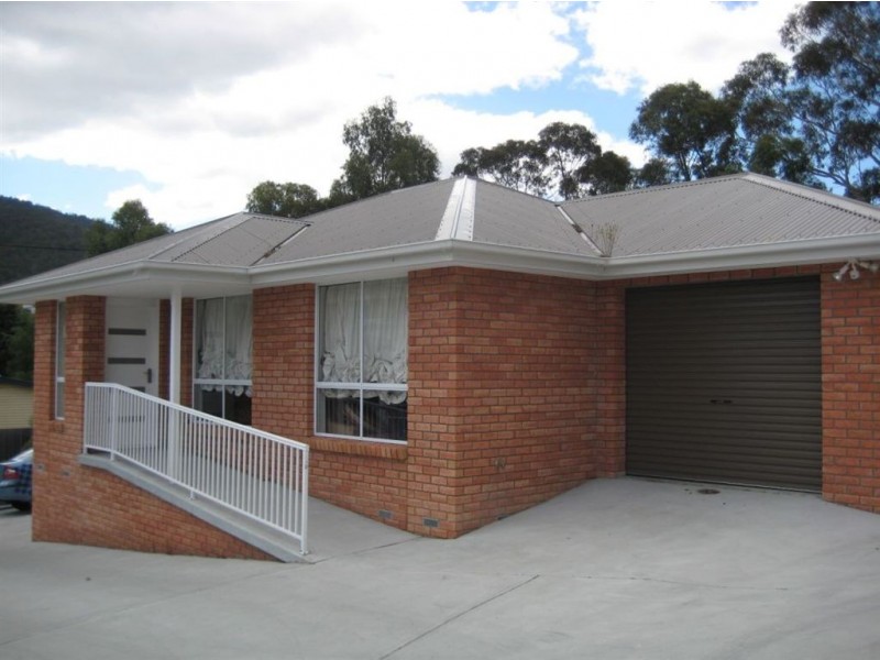 2/146 Abbotsfield Road, Claremont TAS 7011