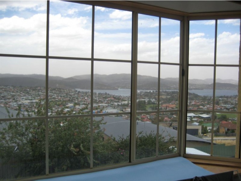 99 Amy Street, West Moonah TAS 7009