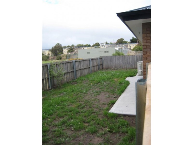 2/25 Barry Street, Glenorchy TAS 7010