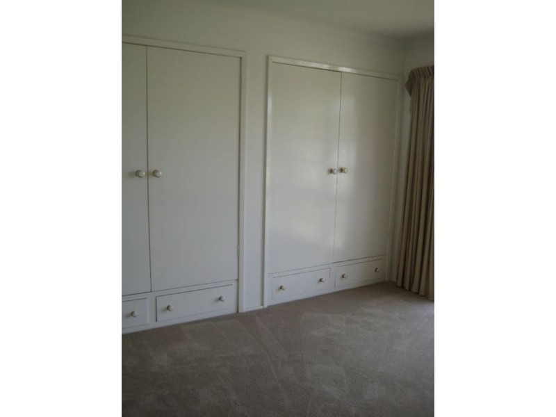 5 Broadwaters Parade, Sandy Bay TAS 7005