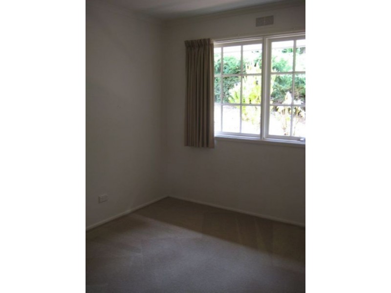 5 Broadwaters Parade, Sandy Bay TAS 7005