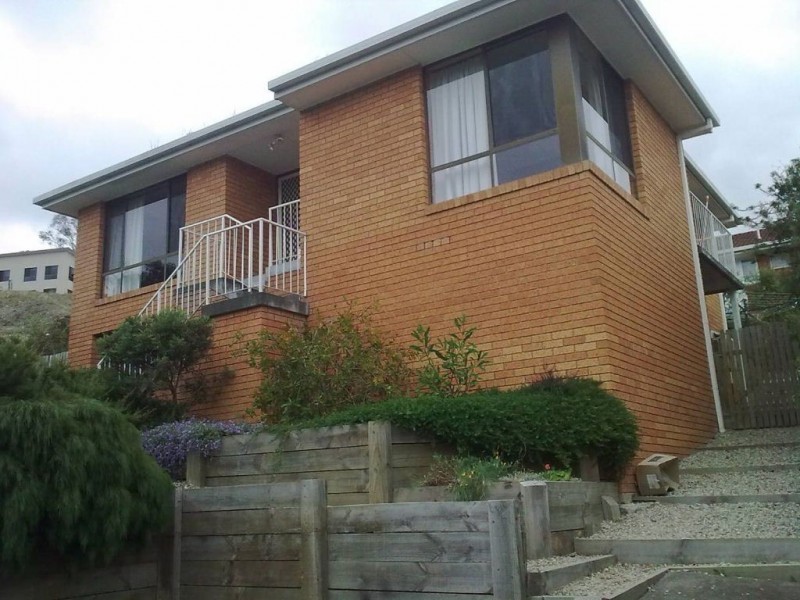 2/14 Madeline Court, Glenorchy TAS 7010