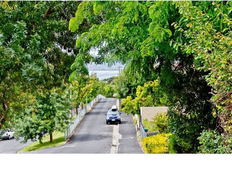 105 Lord Street, Sandy Bay TAS 7005
