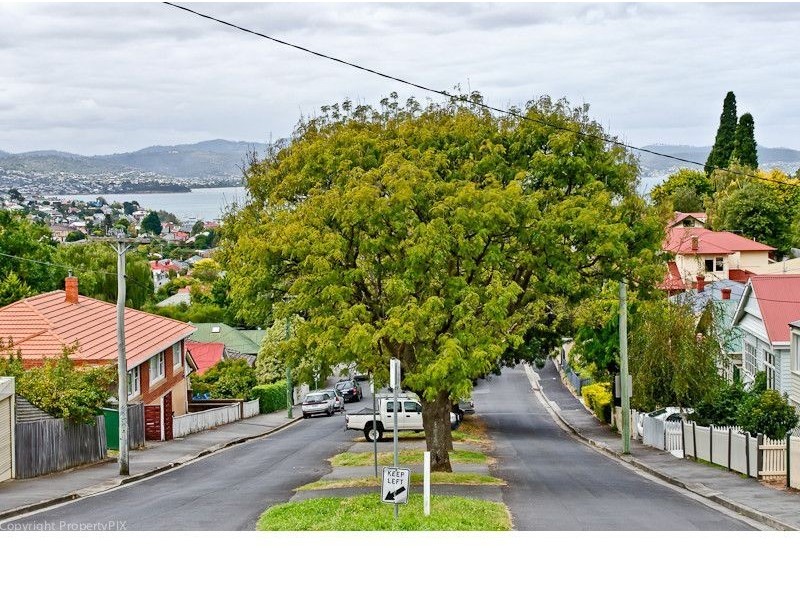 105 Lord Street, Sandy Bay TAS 7005