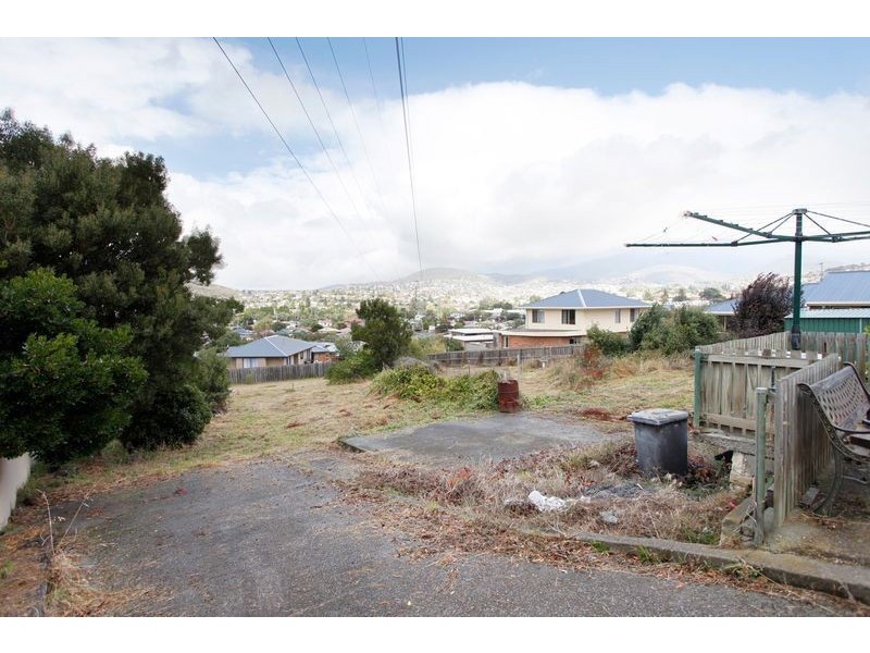 9 Chestnut Avenue, Lutana TAS 7009
