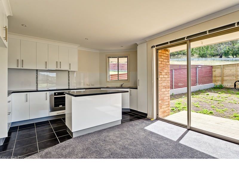 1/7 Betsy Mack Place, Howrah TAS 7018