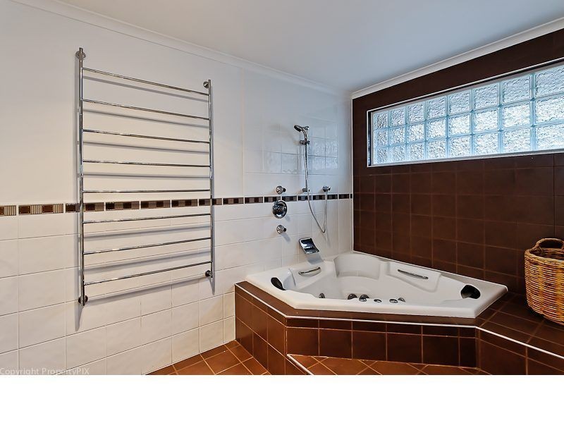 17 Myoora Street, Howrah TAS 7018