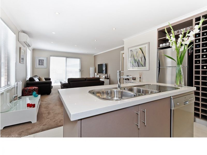 1/72 Glebe Hill Road, Howrah TAS 7018