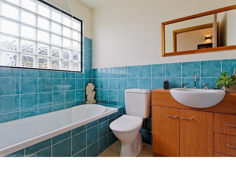 70 Bicheno Street, Clifton Beach TAS 7020