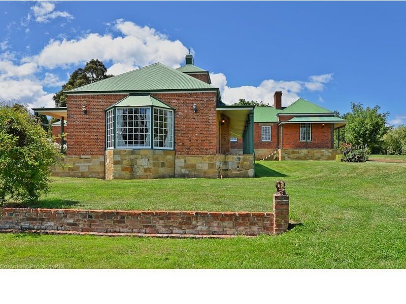 ‘Roslyn’/409 White Kangaroo Road, Campania TAS 7026