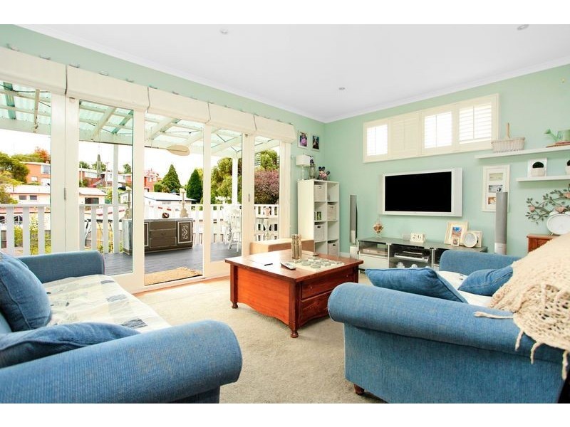 10 Hilton Road, Claremont TAS 7011