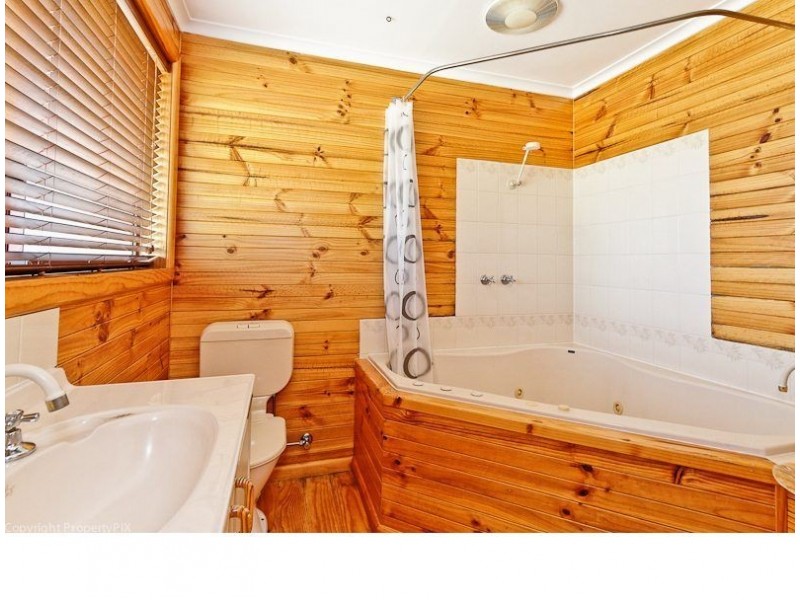 52 Surf Road, Seven Mile Beach TAS 7170