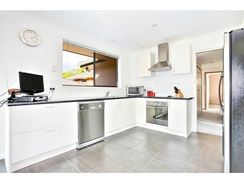 15 Holland Court, Howrah TAS 7018