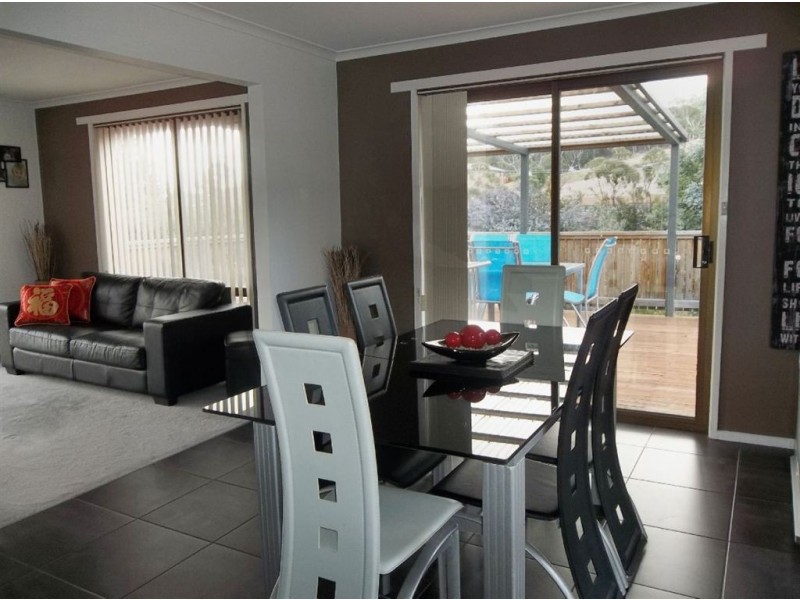 15 Holland Court, Howrah TAS 7018