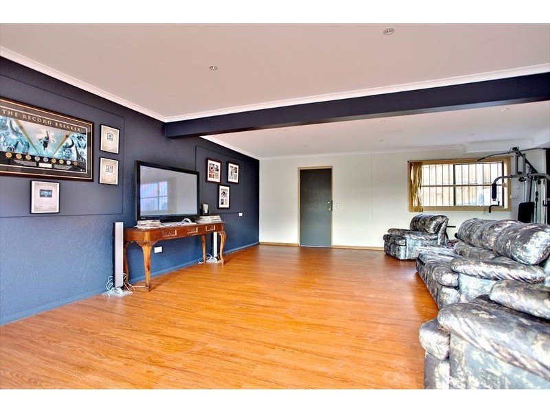 15 Holland Court, Howrah TAS 7018