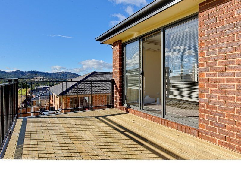 2/14 Glenfern Street, Howrah TAS 7018