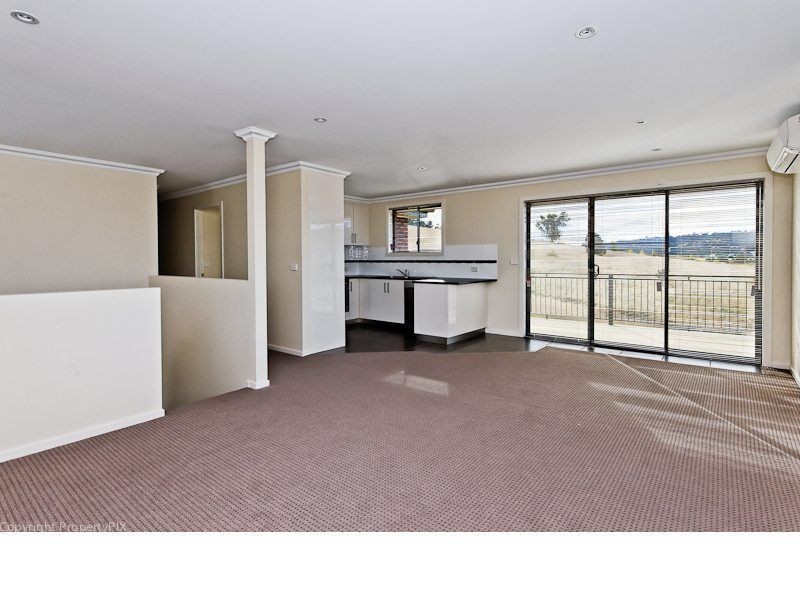 2/14 Glenfern Street, Howrah TAS 7018