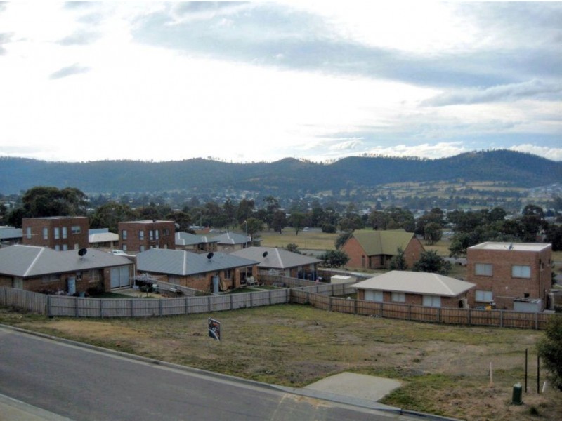 31 Emmaline Court, Rokeby TAS 7019