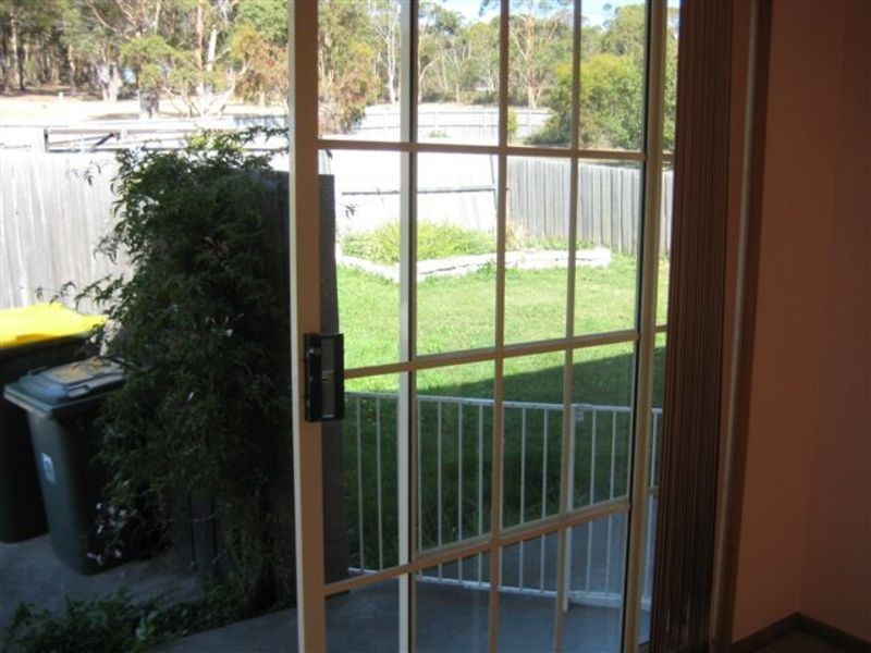 2/38 Cuthbertson Place, Lenah Valley TAS 7008