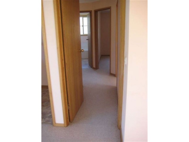 2/38 Cuthbertson Place, Lenah Valley TAS 7008