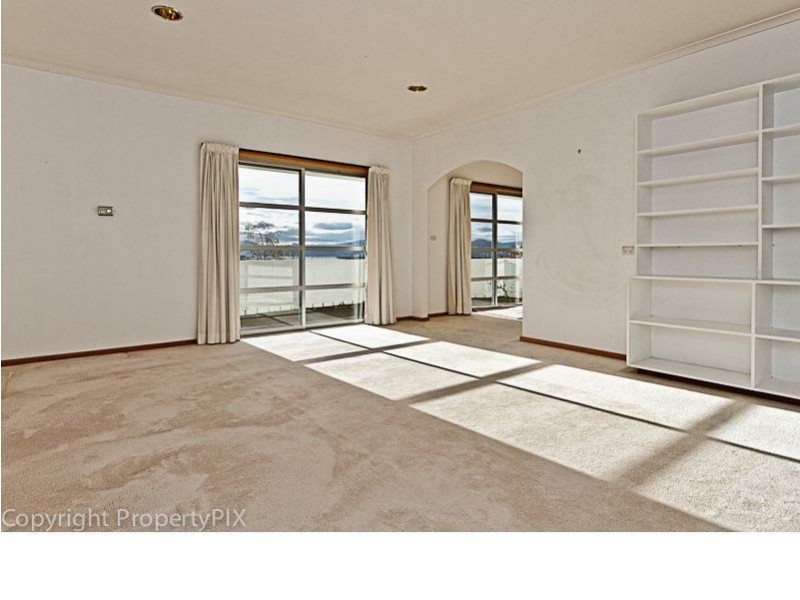 510 Churchill Avenue, Sandy Bay TAS 7005