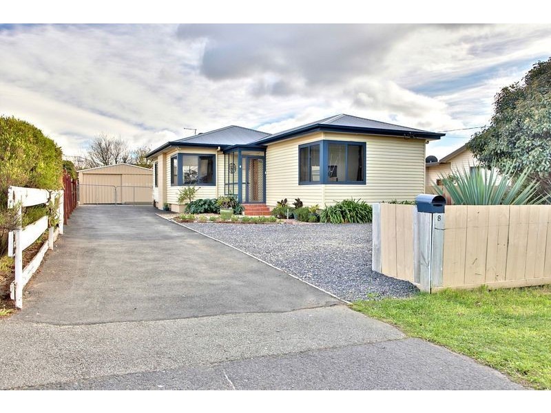 8 Seamew Street, Claremont TAS 7011