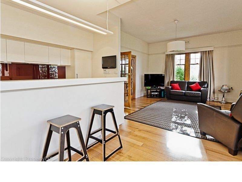 7 Auvergne Avenue, Mount Stuart TAS 7000