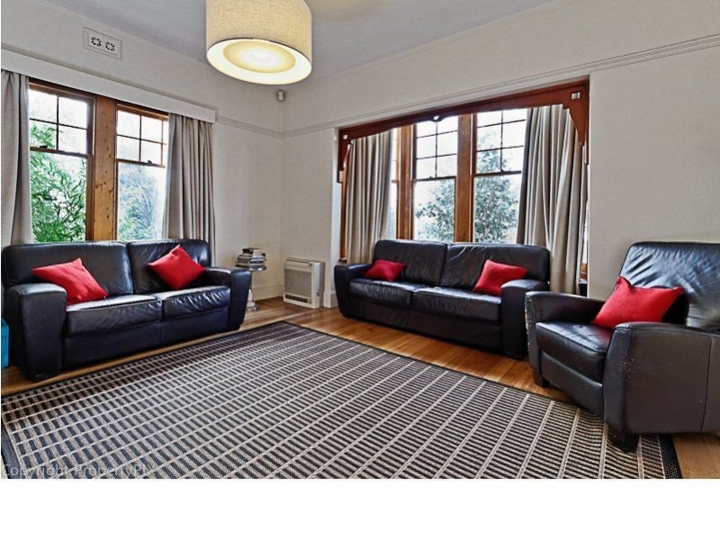 7 Auvergne Avenue, Mount Stuart TAS 7000