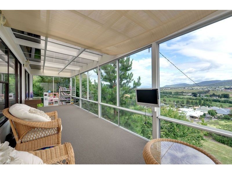 26 Sharland Avenue, New Norfolk TAS 7140