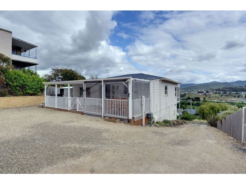 26 Sharland Avenue, New Norfolk TAS 7140