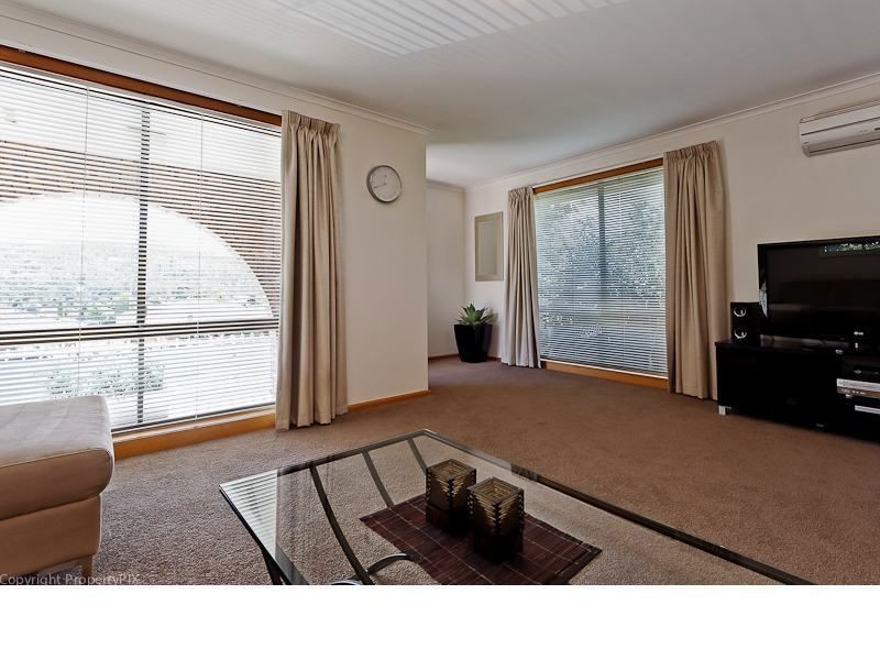 1/21 Golf Links Road, Geilston Bay TAS 7015