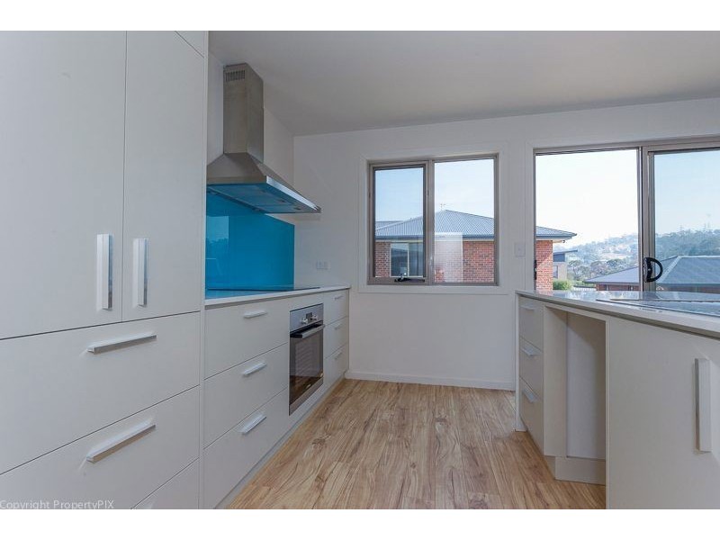 12 Dumbarton Drive, Geilston Bay TAS 7015
