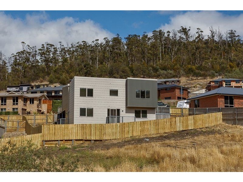 12 Dumbarton Drive, Geilston Bay TAS 7015