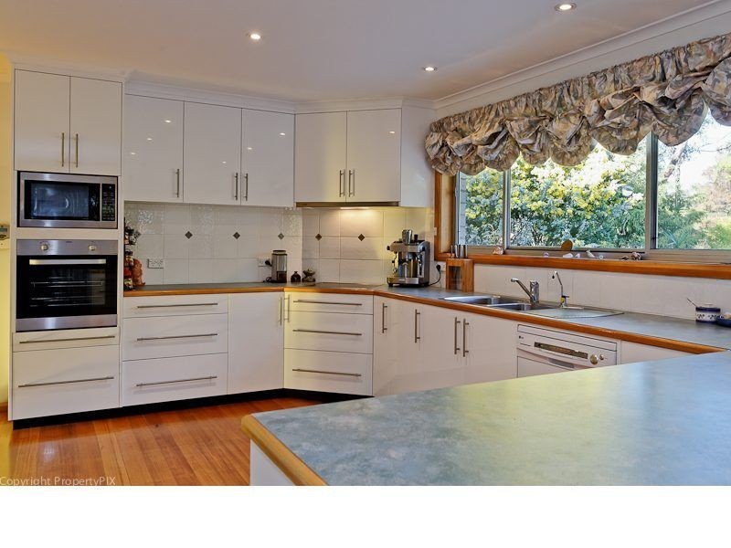 1 Bicheno Street, Clifton Beach TAS 7020