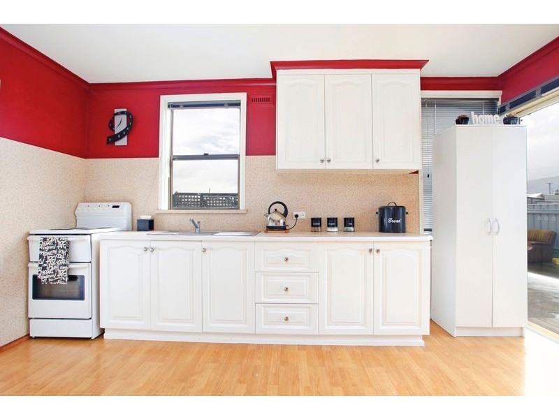 6 Jingella Circle, New Norfolk TAS 7140
