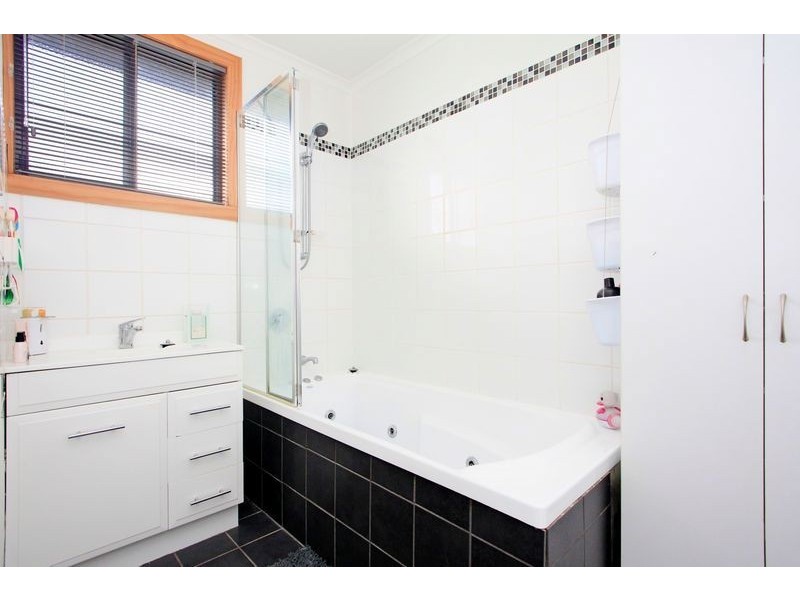 6 Jingella Circle, New Norfolk TAS 7140