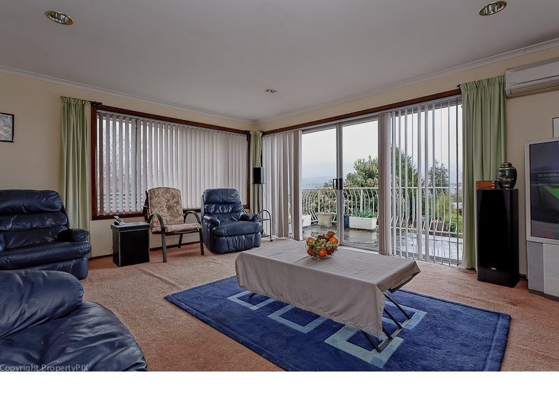 2 Hawthorn Drive, Kingston TAS 7050