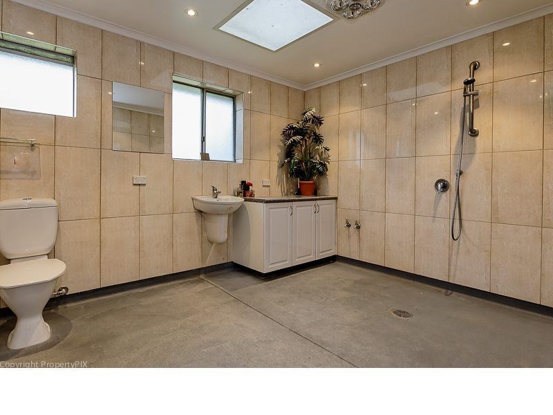 2 Hawthorn Drive, Kingston TAS 7050