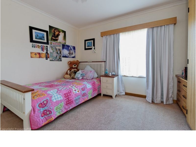 152 East Derwent Highway, Lindisfarne TAS 7015