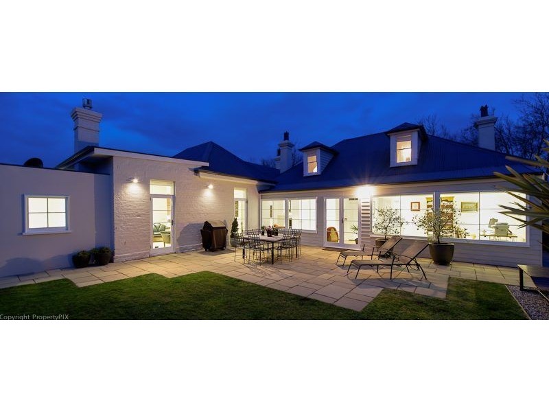 57 Fitzroy Crescent, Dynnyrne TAS 7005