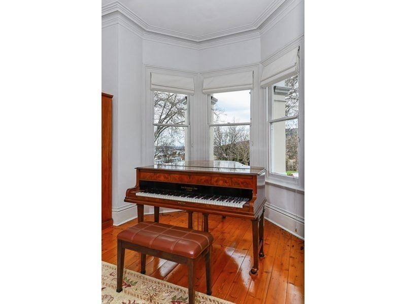 57 Fitzroy Crescent, Dynnyrne TAS 7005