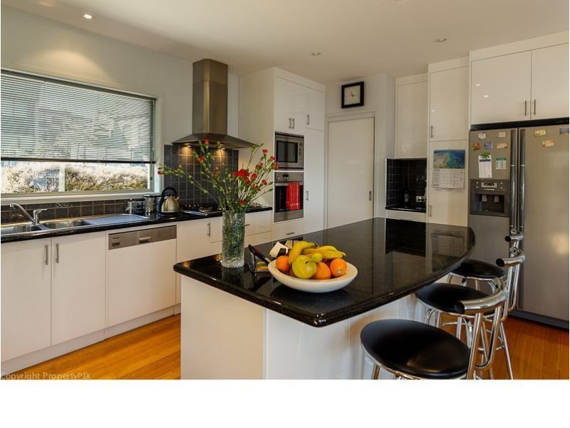 4 Parrott Place, Tranmere TAS 7018