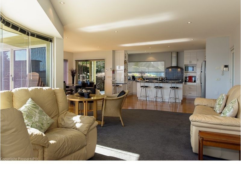 4 Parrott Place, Tranmere TAS 7018