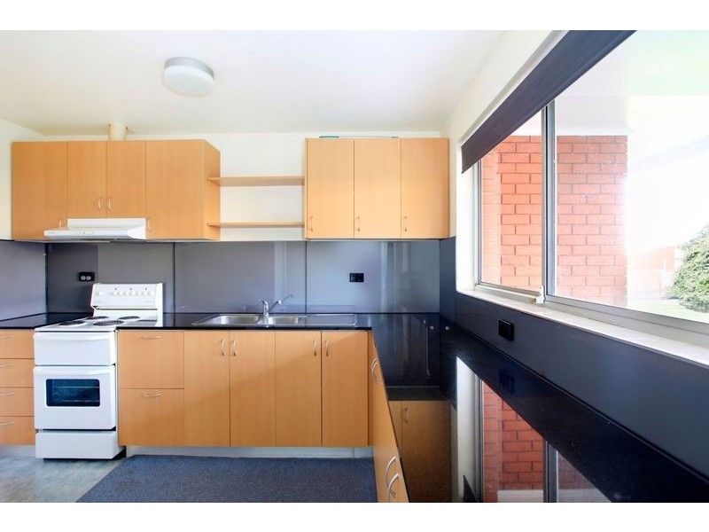 2/110 Abbotsfield Road, Claremont TAS 7011
