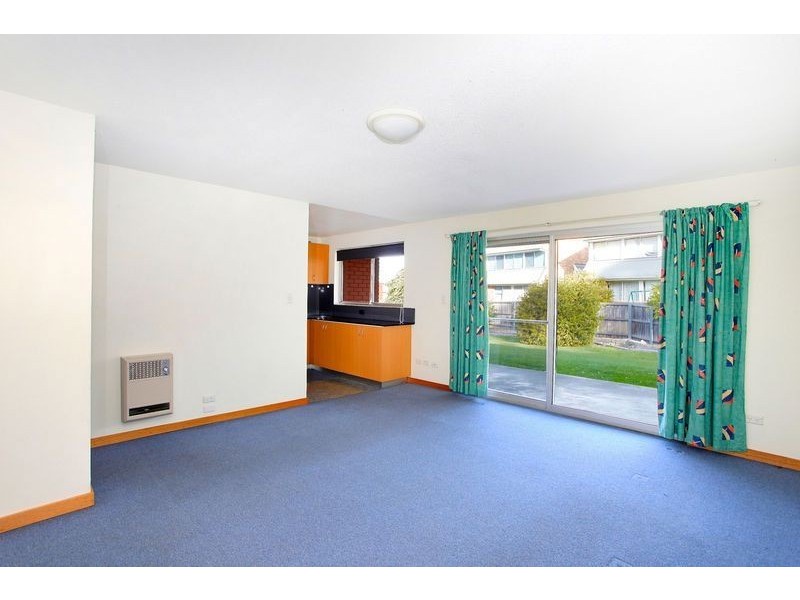 2/110 Abbotsfield Road, Claremont TAS 7011