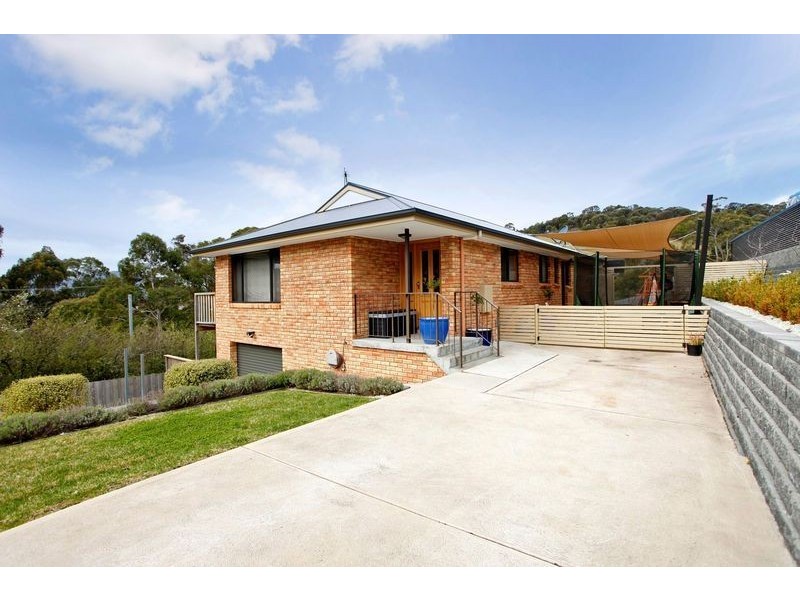 1 Wallcrest Road, Berriedale TAS 7011